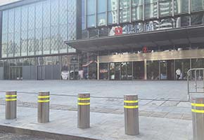 銀泰城